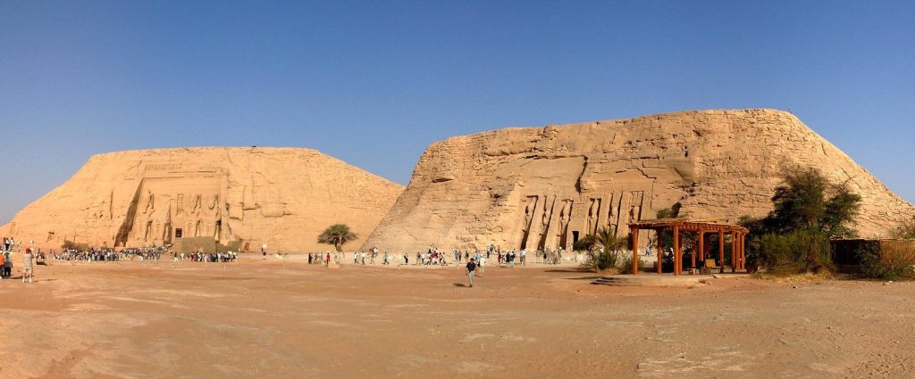 Panorama_Abu_Simbel