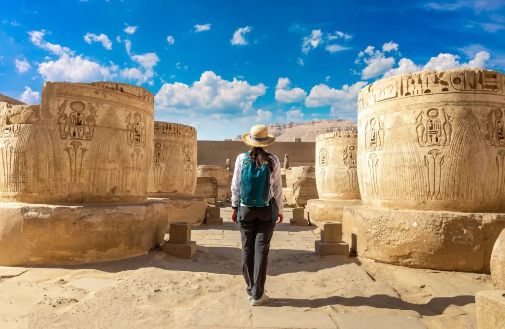 medinet habu temple